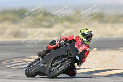 media/Jan-15-2026-Racers Edge (Thu) [[dfebeb70ab]]/2-A Group/Session 3 (Turn 16)/